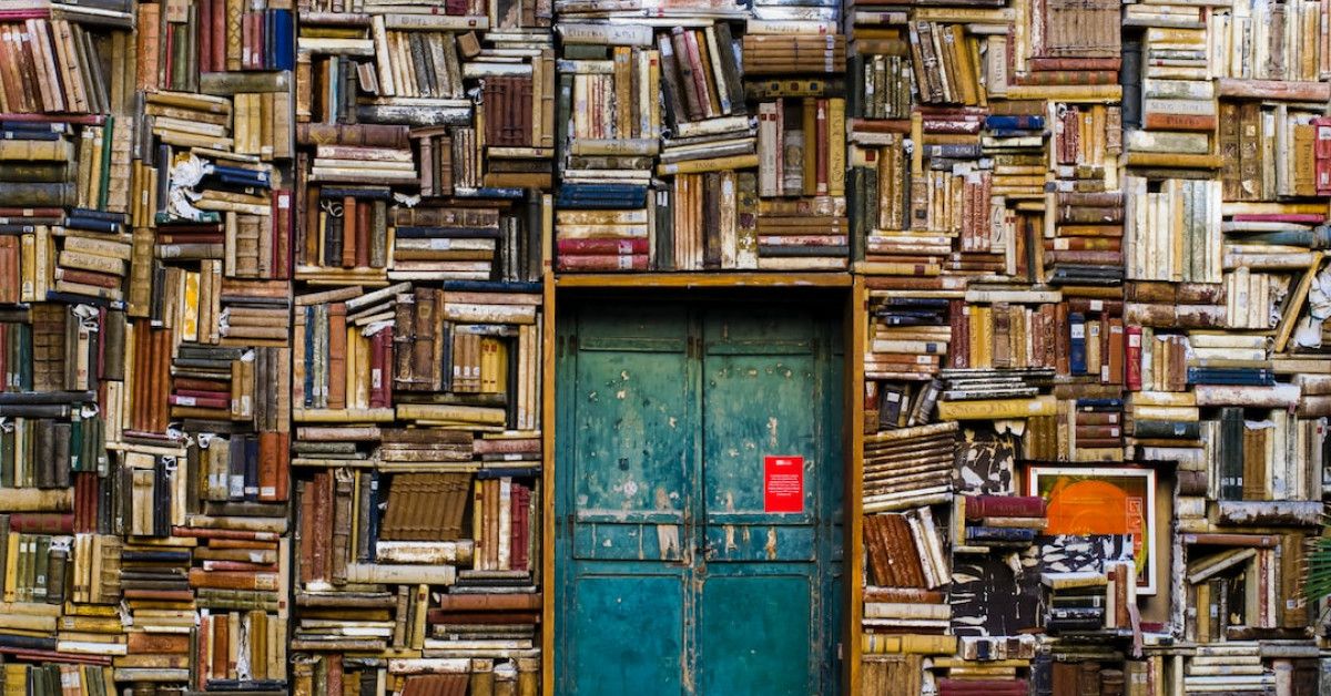 25 Must-Read Quotes for Book Lovers - Image Description