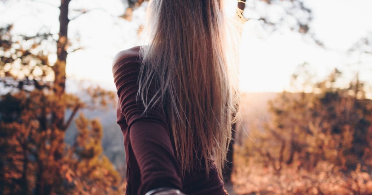 Captivating image of romantic love quotes for inspiration and happiness.