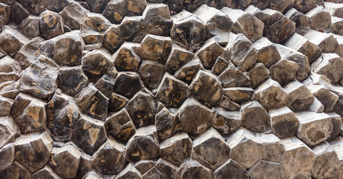 Deep love messages for her - 35 heart-capturing quotes.