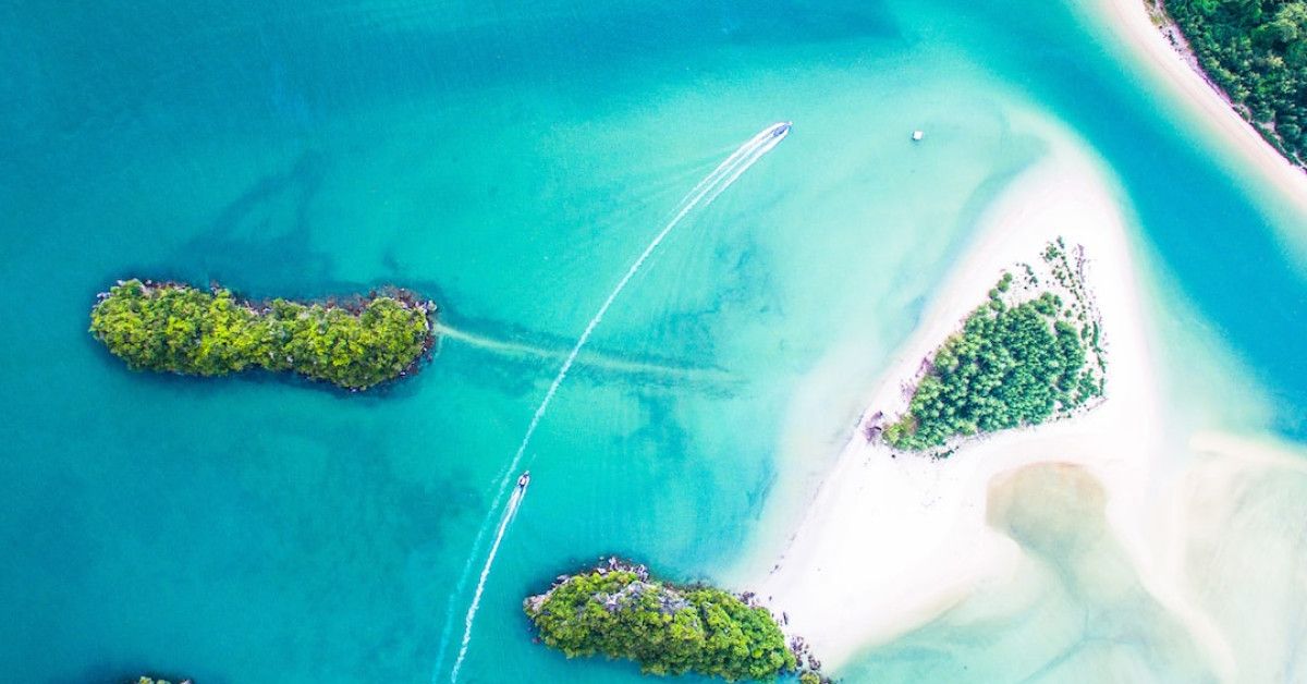 Inspirational travel quotes to fuel your wanderlust and adventures.