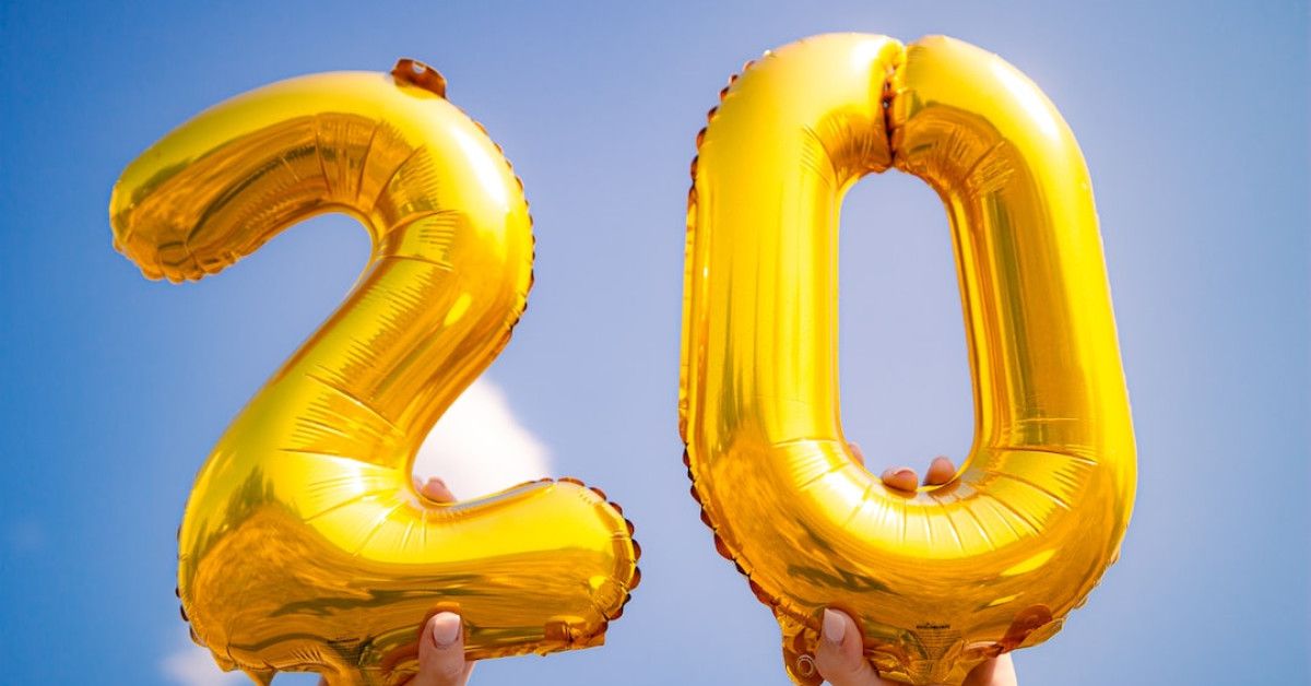 Heart-melting good night messages for her - Unlock love's power